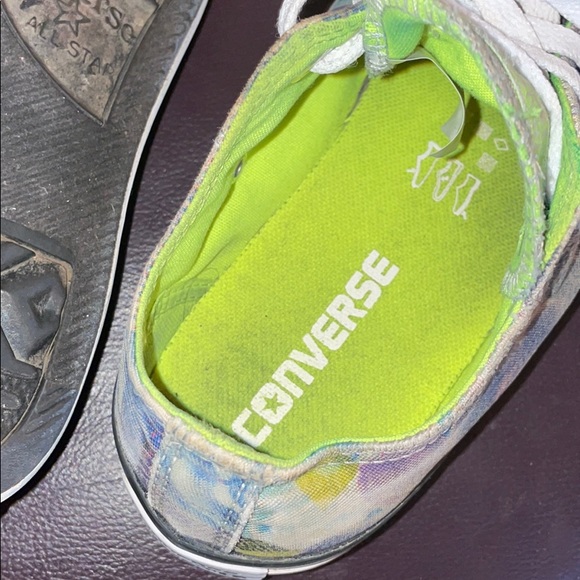 Converse - Picture 8 of 9